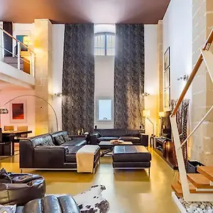 https://loft-lujo-jerez.es-andalucia.com